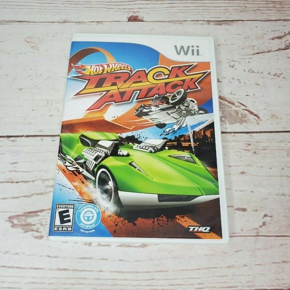 THQ Megamind, Hotwheels, Up & Wheel Of Fortune Wii 4 Game Bundle No Scratches - Picture 8 of 12